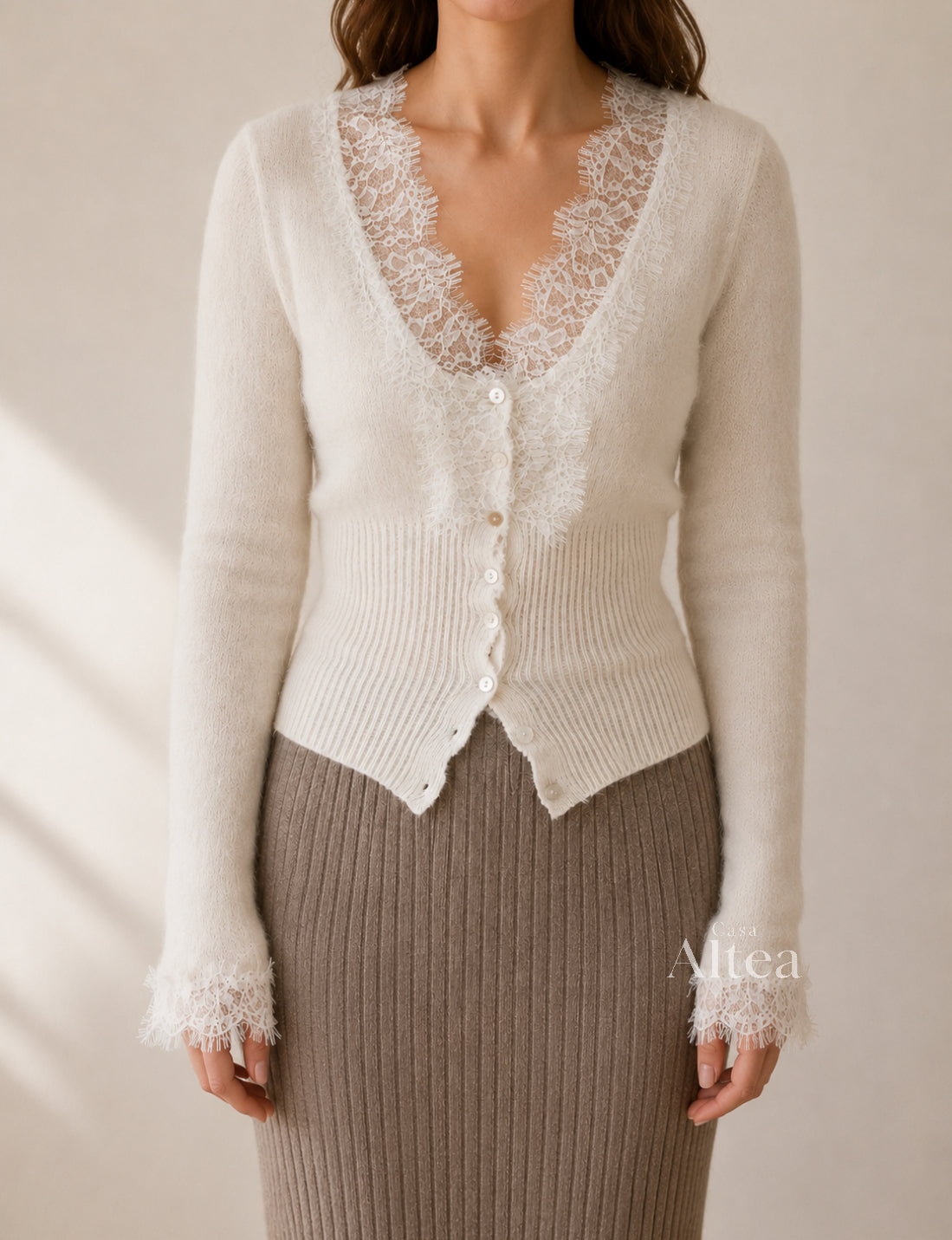 Elena Cardigas Short Knit With Neck Redondo – Sienna Noosa