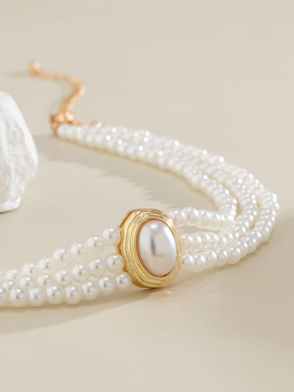 Short faux pearl and turquoise bead necklace – Sienna Noosa