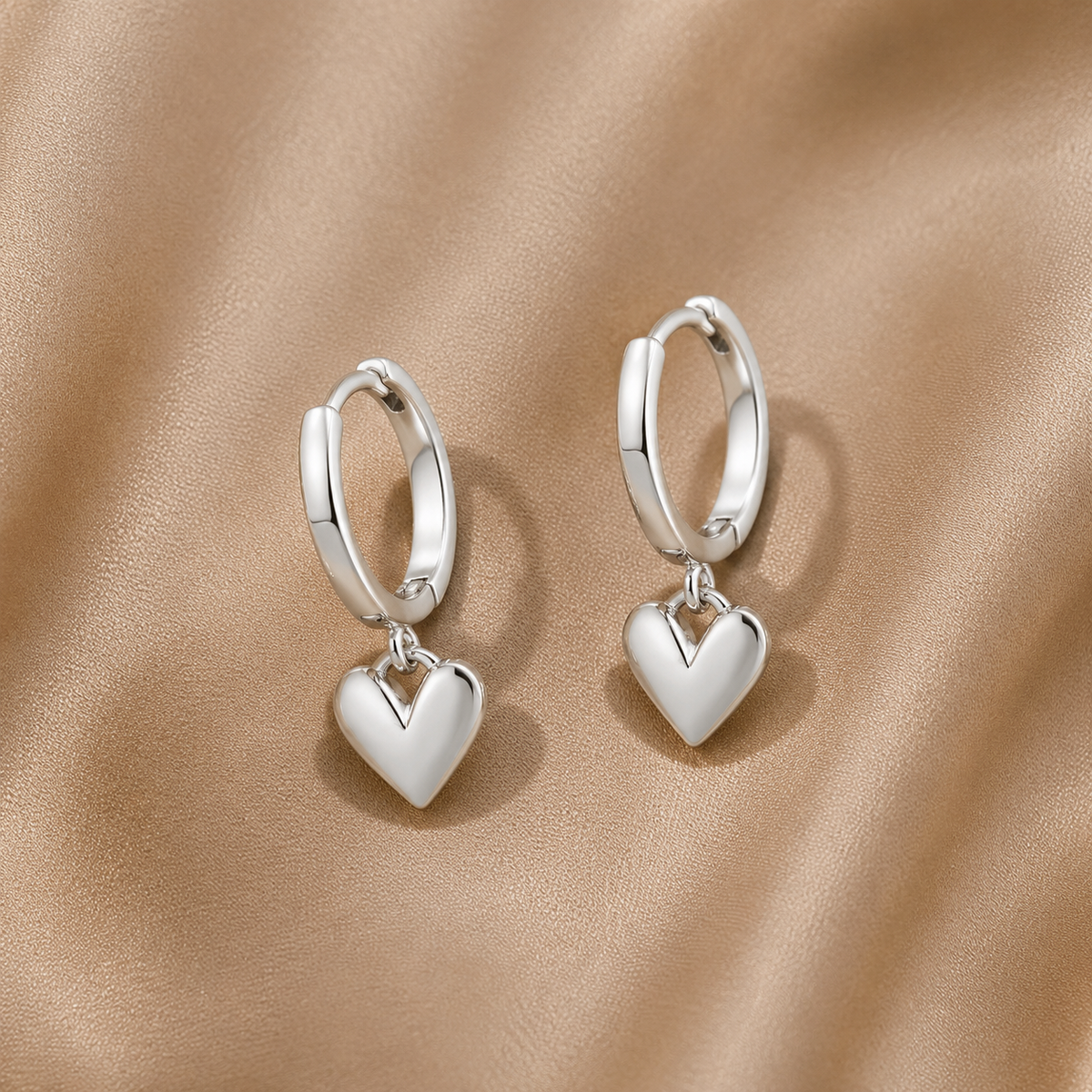 Esperanza Pendientes Aro Corazón Plata – Sienna Noosa