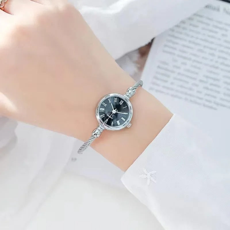 Esmeralda Reloj Ovalado Green Acero Inoxidable – Sienna Noosa