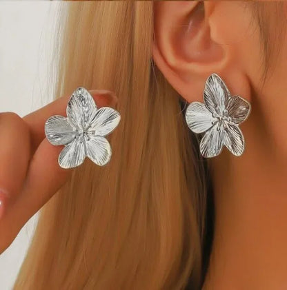 Pendientes Aveline Flor – Sienna Noosa