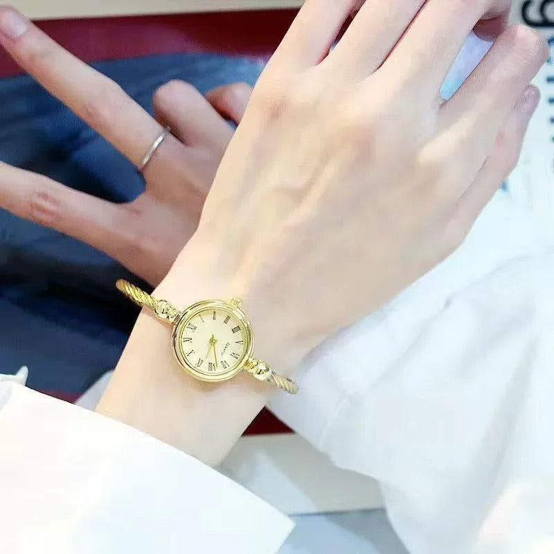 Esmeralda Reloj Ovalado Green Acero Inoxidable – Sienna Noosa