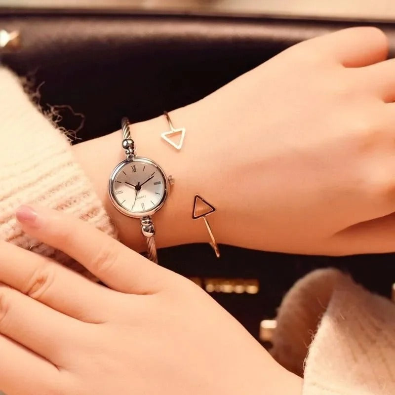 Esmeralda Reloj Ovalado Green Acero Inoxidable – Sienna Noosa
