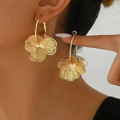 Pendientes Aveline Flor – Sienna Noosa